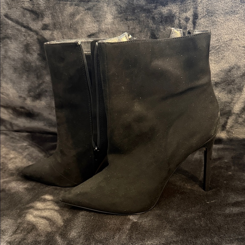 Express Black Pointed-Toe Stiletto Ankle Booties
